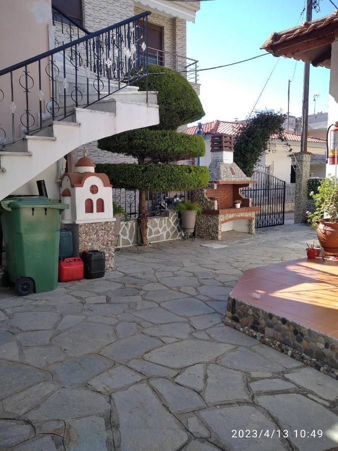 Villa Konstantina Nea Skioni Exteriör bild